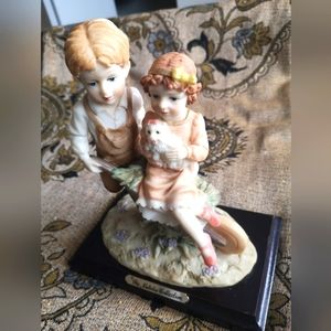 Beautiful preowned The Natalia collection figurine